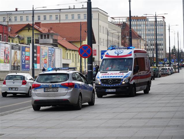 Potrącenie 15-latka w centrum Olsztyna. Kierowca uciekł z miejsca zdarzenia [FOTO] pościg Olsztyn, Wiadomości