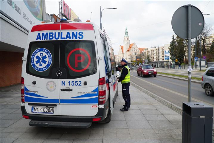 Potrącenie 15-latka w centrum Olsztyna. Kierowca uciekł z miejsca zdarzenia [FOTO] pościg Olsztyn, Wiadomości