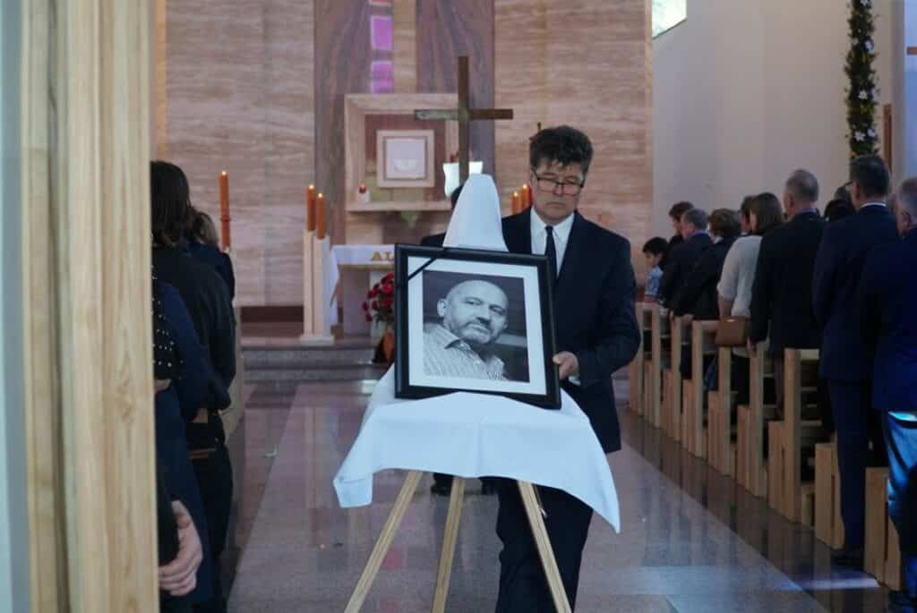 Odbył się pogrzeb Jana Tandyraka. Żegnały go setki mieszkańców Olsztyna [FOTO] pogrzeb Wiadomości